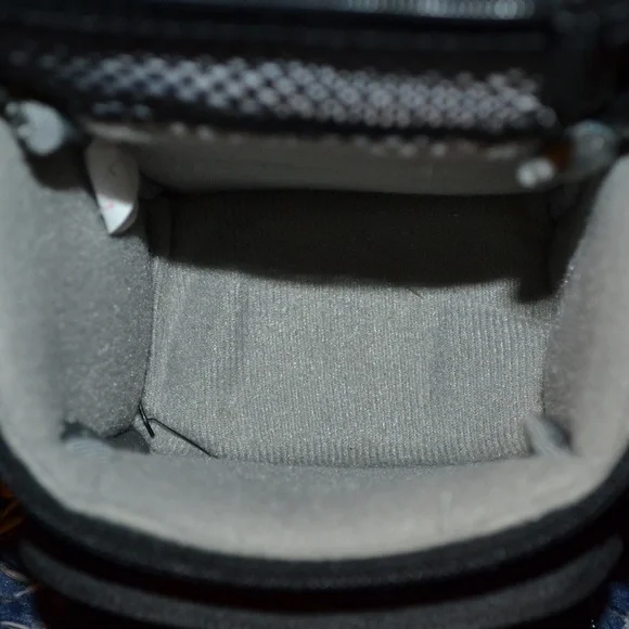 Lowepro camera case - Picture 8 of 15